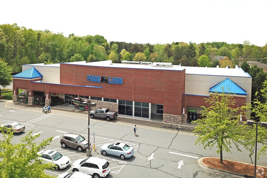 More Photos Of 2504-2510 Somerset Center Dr, Winston-Salem Unknown For Lease
