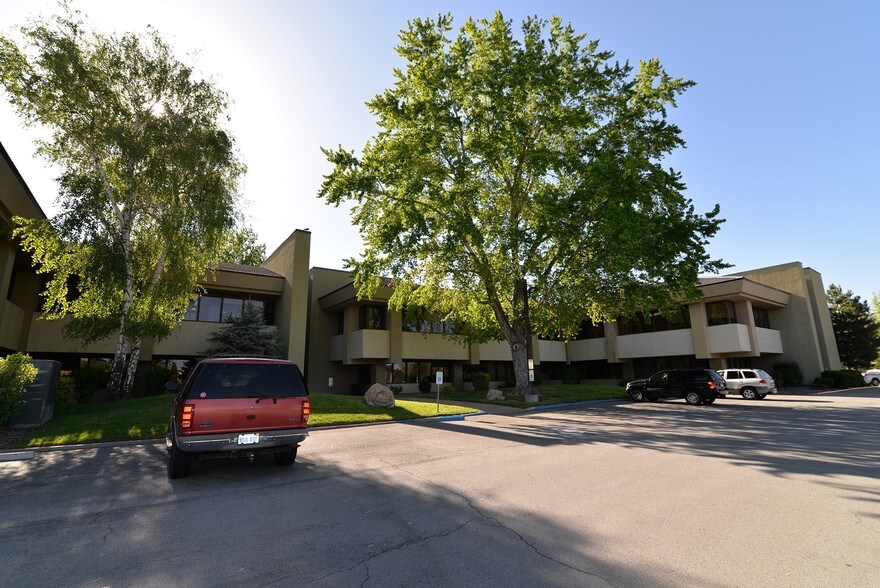 More Photos Of 1755 E Plumb Ln, Reno Office For Lease