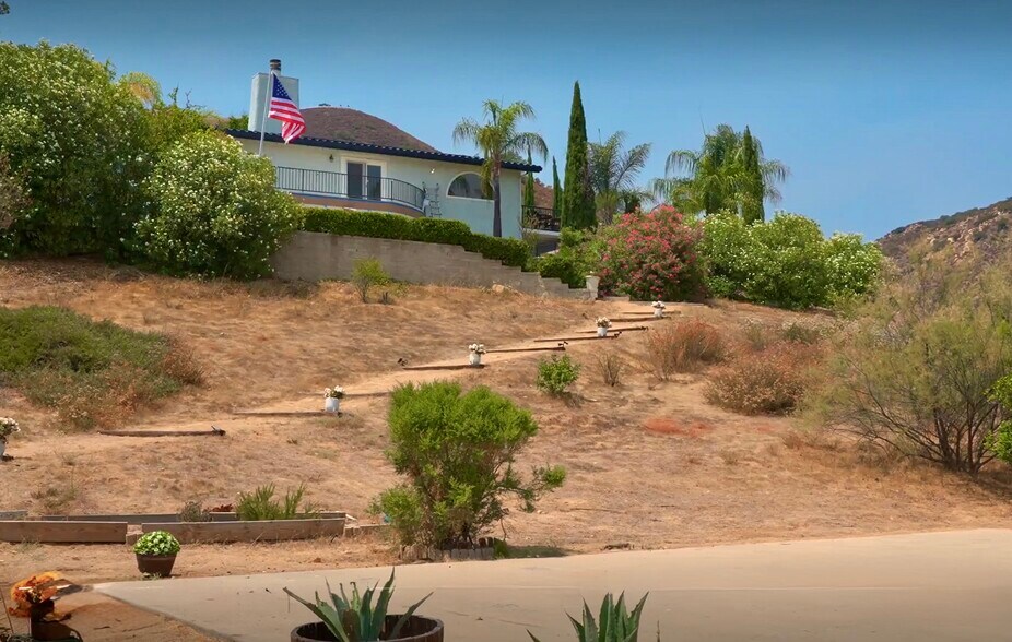 More Photos Of 22053 Highland St, Wildomar Specialty For Sale