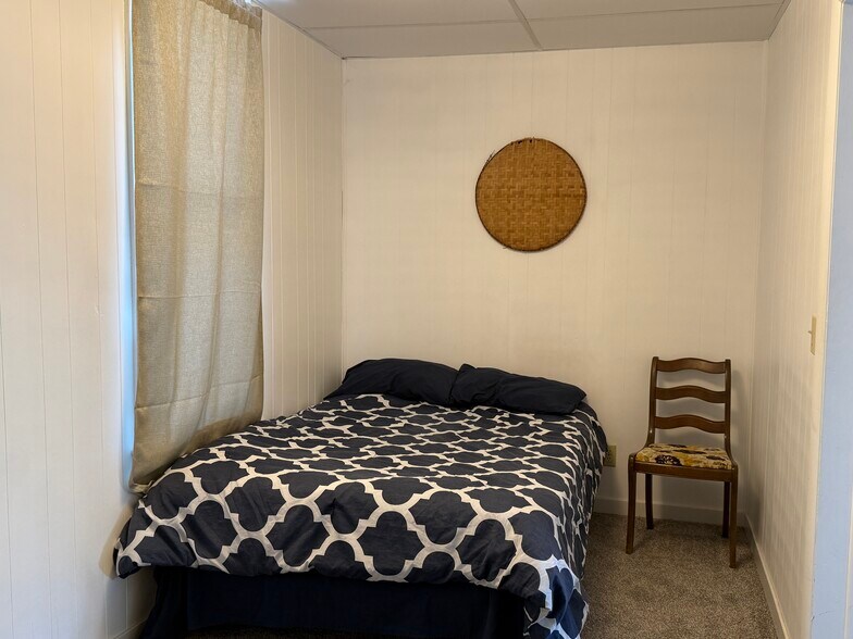 More Photos Of 320 N Main St, Scandinavia Storefront Retail Residential For Sale