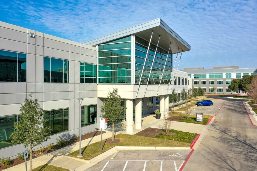 More Photos Of 13620 Ranch Road 620 N, Austin Unknown For Lease