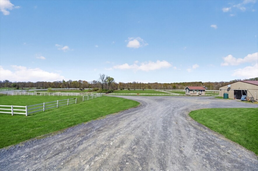 More Photos Of 261 Bullville Rd, Montgomery Horse Stables For Sale