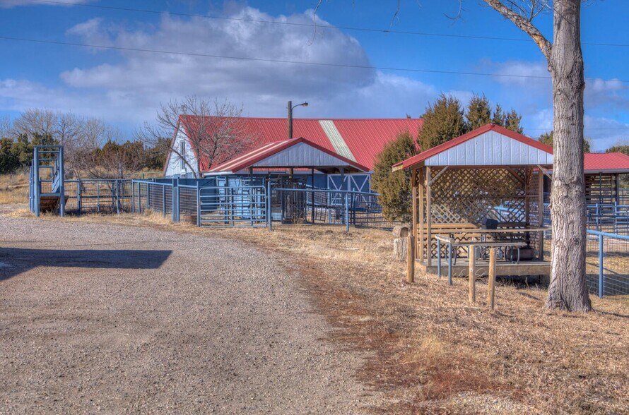 More Photos Of 22540 Us Highway 160, Walsenburg Veterinarian Kennel For Sale