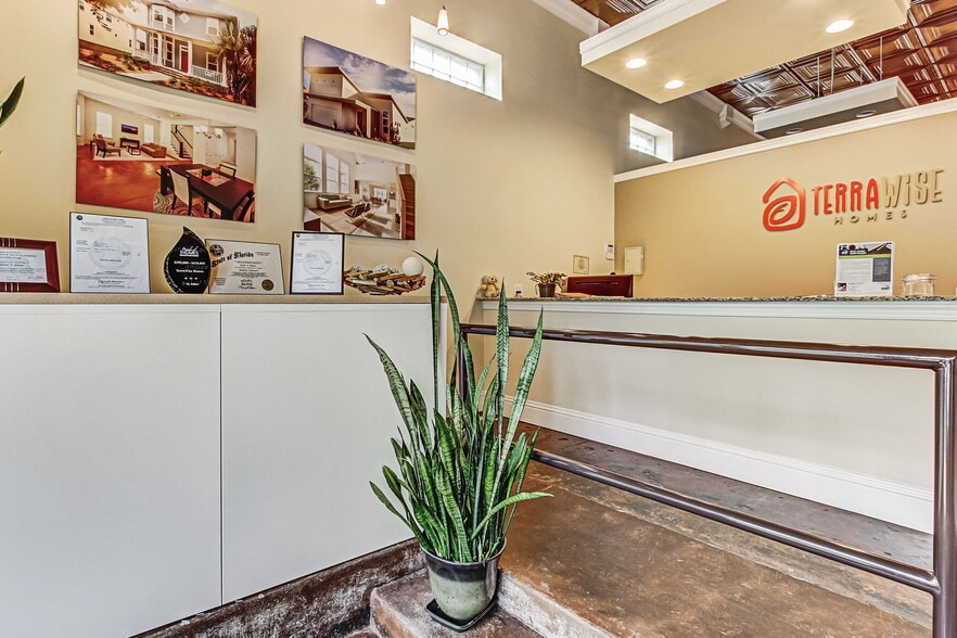 More Photos Of 1334 Walnut St, Jacksonville Office For Sale