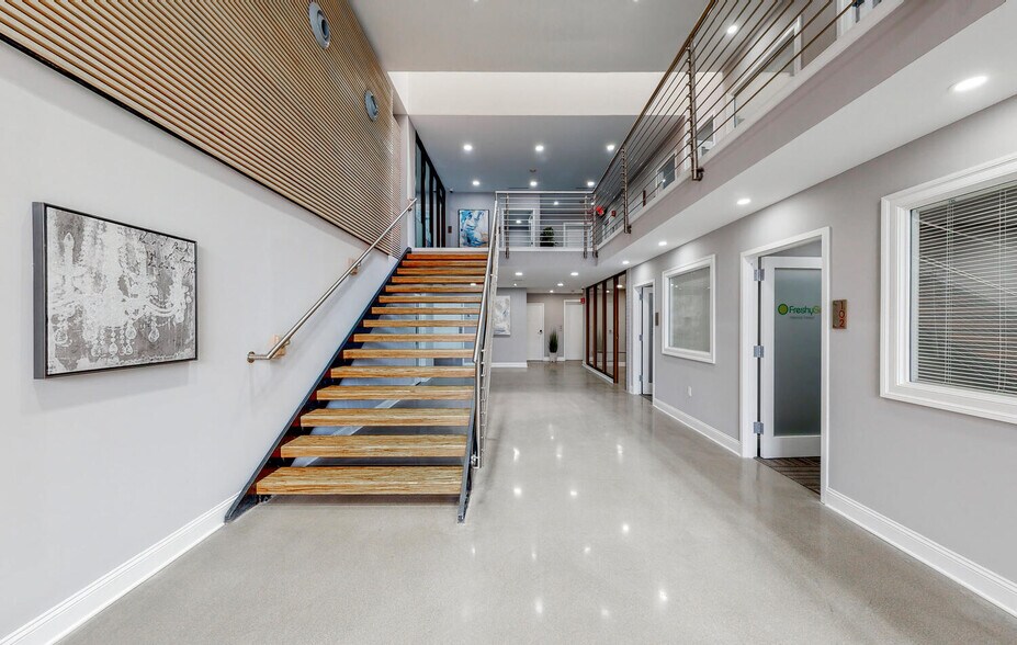 More Photos Of 15 N 6th St, Reading Office Residential For Lease