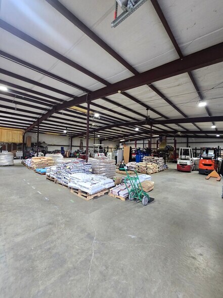 More Photos Of 19821 State Highway 16, Von Ormy Storefront Retail Office For Sale
