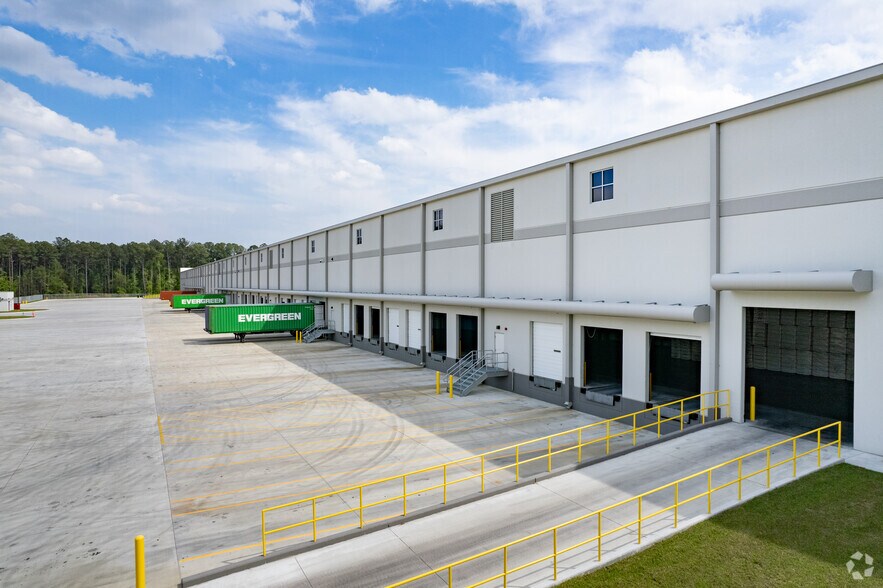 More Photos Of 1701 Old Augusta Rd, Rincon Warehouse For Lease