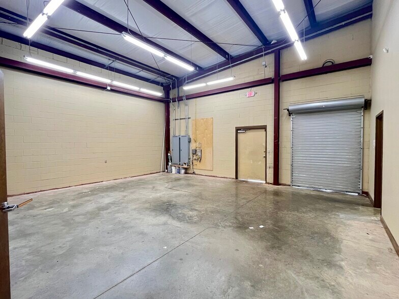 More Photos Of 2851 Highway 49 S, Florence General Retail For Lease