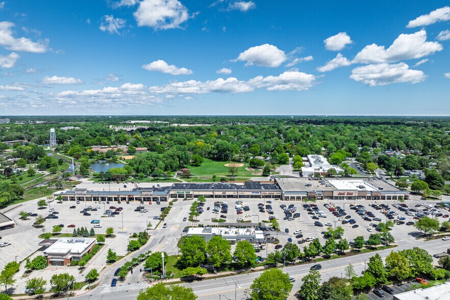 More Photos Of 3104-3266 Kirchoff Rd, Rolling Meadows General Retail For Lease