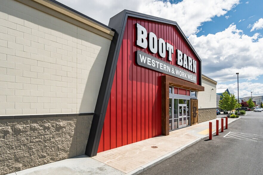 More Photos Of 1837 S 1st St, Yakima General Retail For Sale