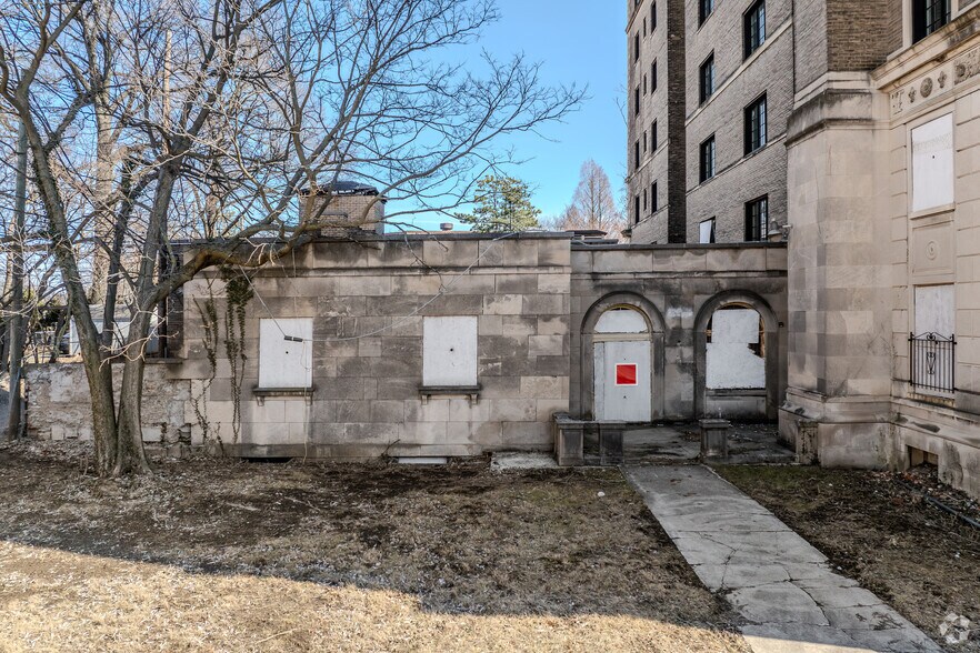 More Photos Of 1312 E Broad St, Columbus Apartments For Sale