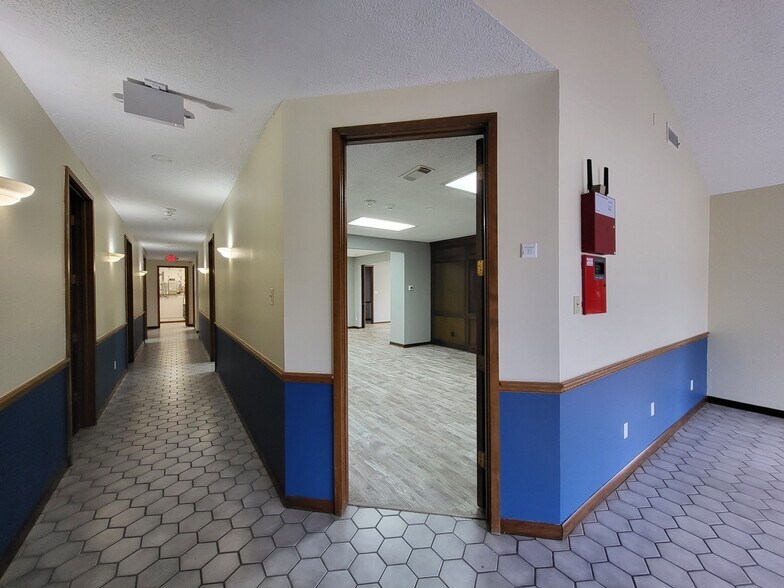 More Photos Of 20817 Sunshine Ln, Spring Office Residential For Lease