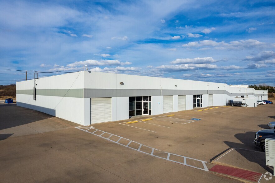 Primary Photo Of 3430 Alemeda St, Fort Worth Warehouse For Lease