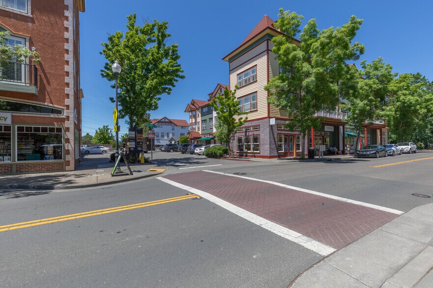 More Photos Of 220 Windsor River Rd, Windsor Apartments For Sale