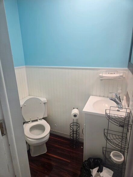 More Photos Of 1025 N Providence Rd, Media Medical For Sale