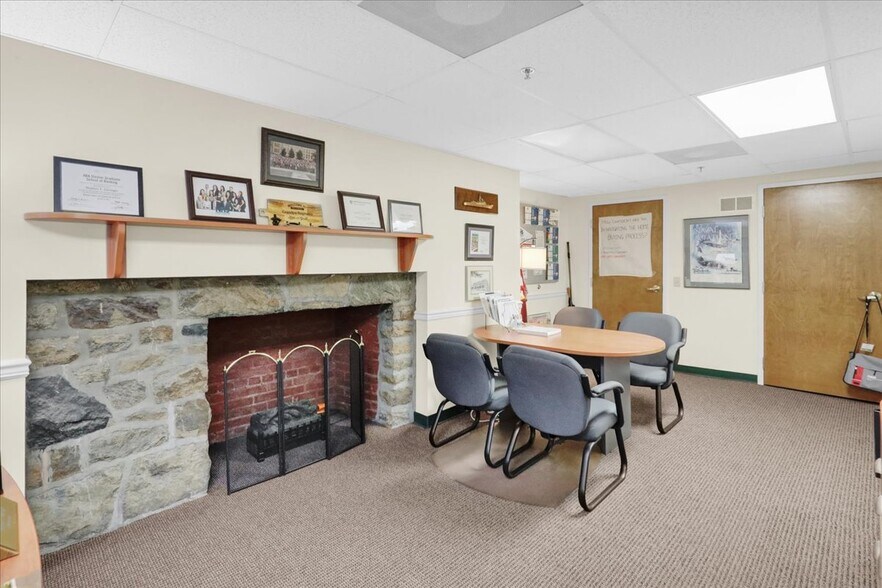 More Photos Of 213 N 5th St, Reading Office For Lease