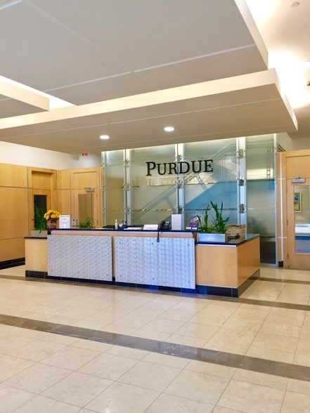 More Photos Of 9800 Connecticut St, Merrillville Office For Lease