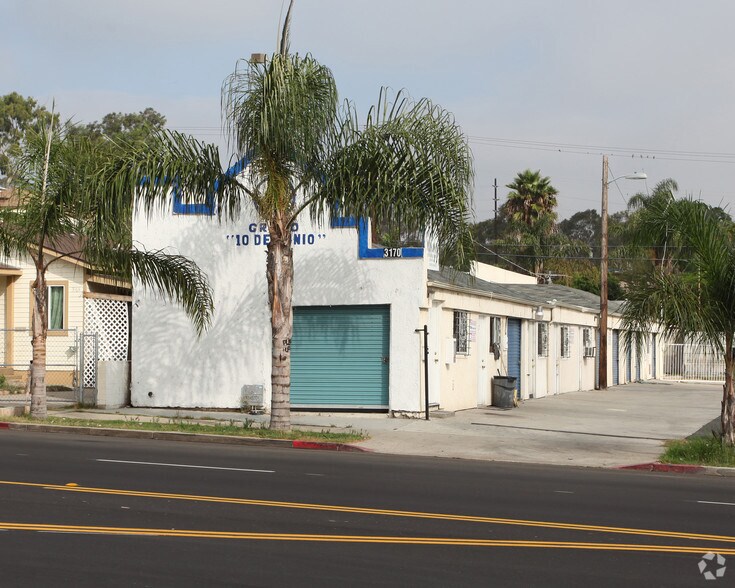 More Photos Of 3170 Market St, San Diego Contractor Storage Yard For Sale