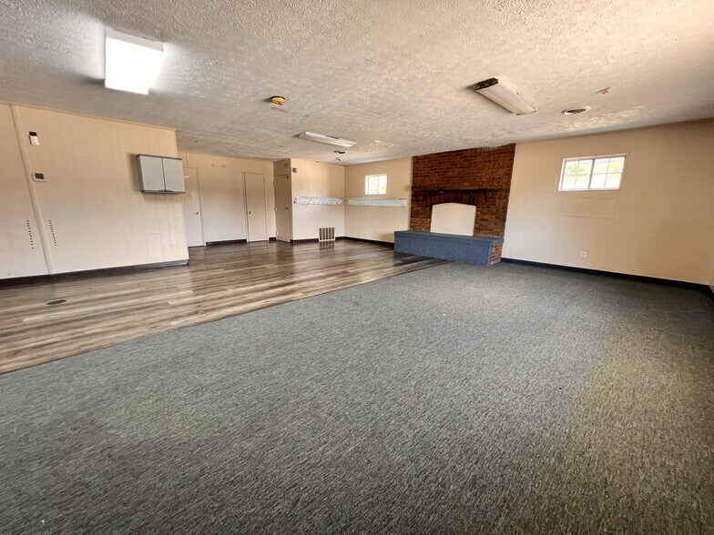 More Photos Of 1965-125 E Ohio Pike, Amelia Daycare Center For Sale