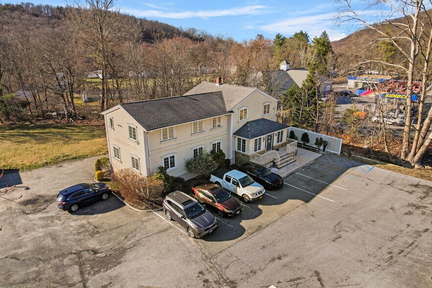 More Photos Of 1195 State Route 208, Monroe Unknown For Lease