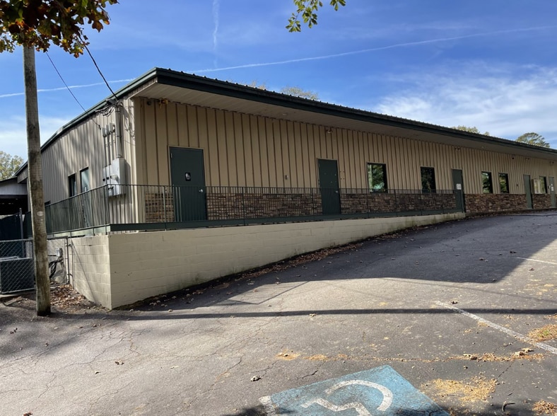 Primary Photo Of 1101 & 1105 Balsam Rd, Columbia Schools For Sale
