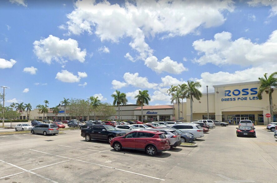 More Photos Of 4346-4370 Okeechobee Blvd, West Palm Beach Storefront For Sale