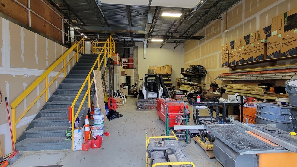 24 Old Dock Rd, Yaphank, NY 11980 Industrial For Lease