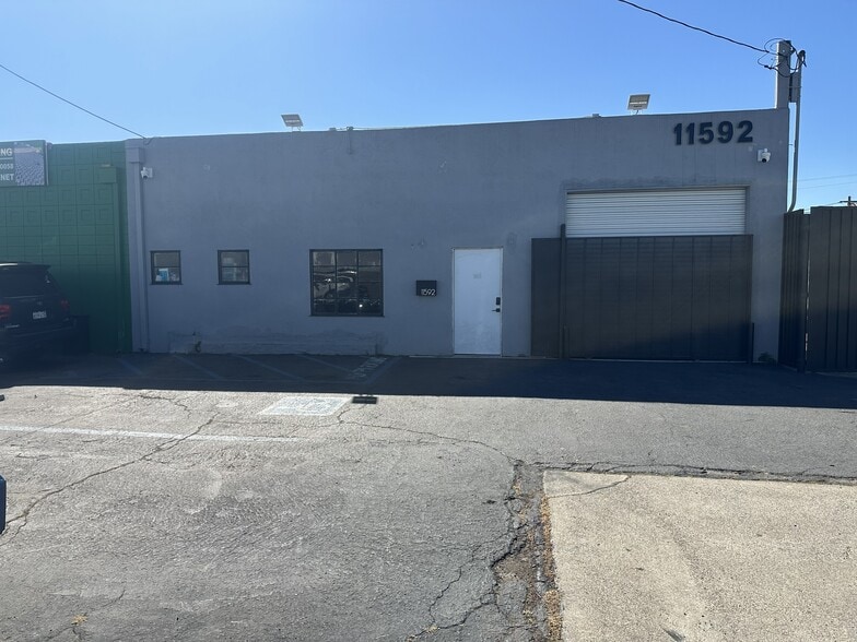 More Photos Of 11592 Anabel, Garden Grove Service For Sale