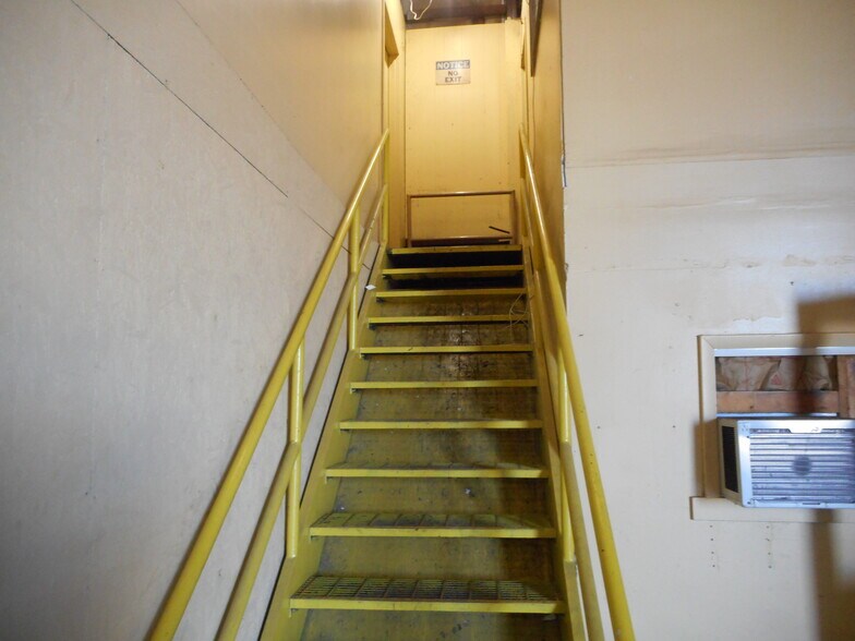 More Photos Of 5257 US ROUTE 22, Washington Court House Distribution For Sale