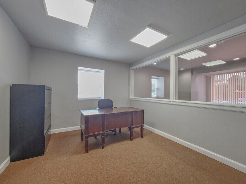 More Photos Of 6001 Nw Expressway, Oklahoma City Office For Sale