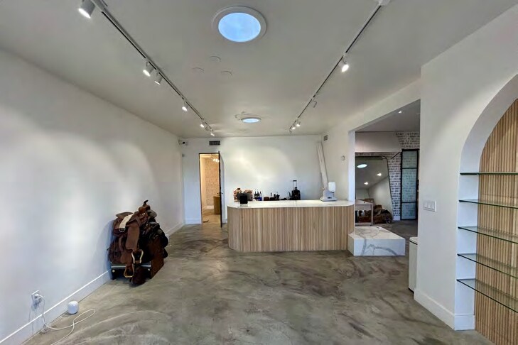 More Photos Of 6922 E 5th Ave, Scottsdale General Retail For Lease