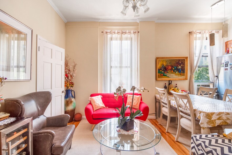 More Photos Of 2296 2nd Ave, New York Multifamily For Sale