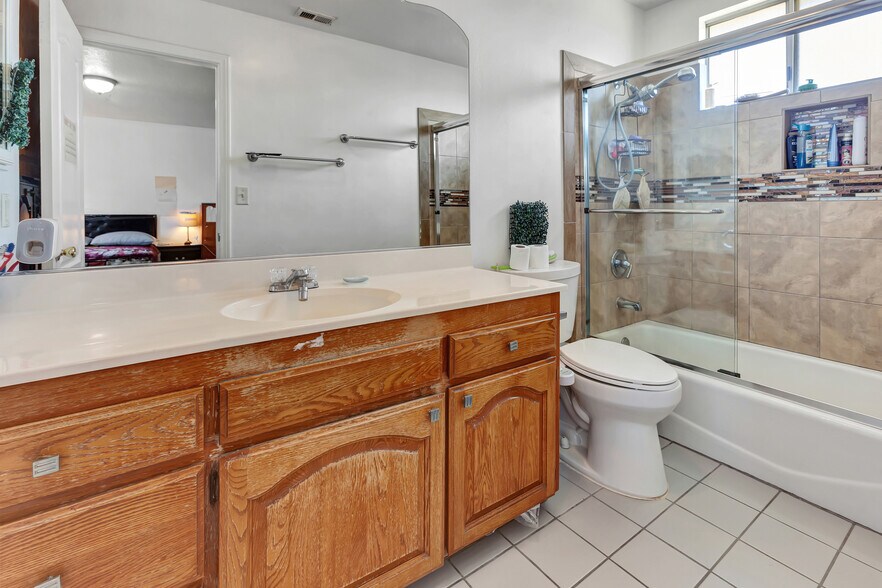 More Photos Of 12731 Barlin Ave, Downey Apartments For Sale