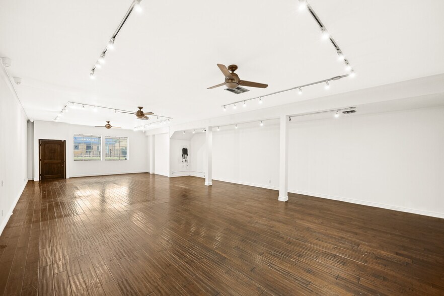 More Photos Of 5712-5714 Lankershim Blvd, North Hollywood Storefront Retail Office For Lease