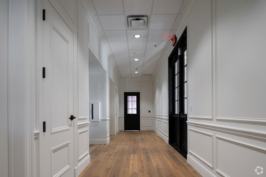 More Photos Of 6420 FM 2244 Rd, Austin Medical For Lease