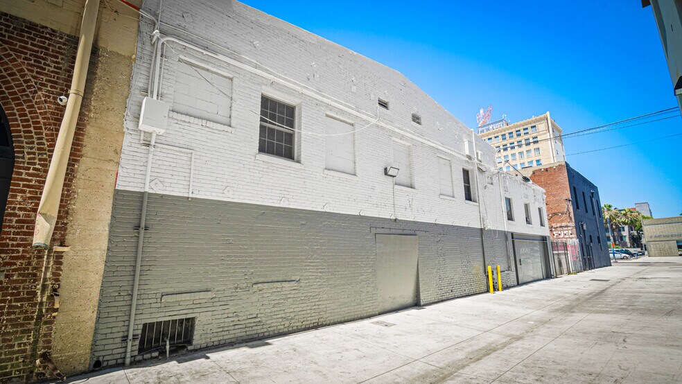 More Photos Of 236-242 Pine Ave, Long Beach Storefront Retail Office For Lease