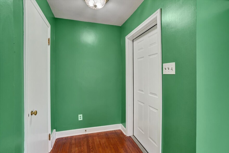 More Photos Of 2260 Carlisle Rd, York Office For Sale