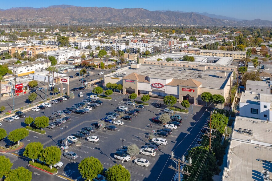 More Photos Of 5160 Vineland Ave, North Hollywood Unknown For Lease