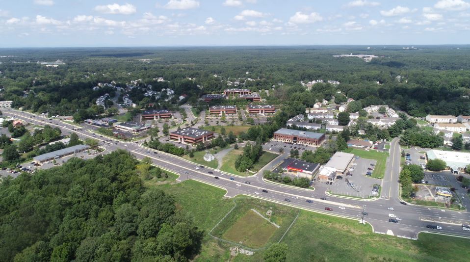 More Photos Of 10 Center St, Stafford Office For Lease