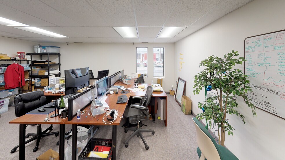 More Photos Of 7204 27th St W, Saint Louis Park Light Manufacturing For Lease