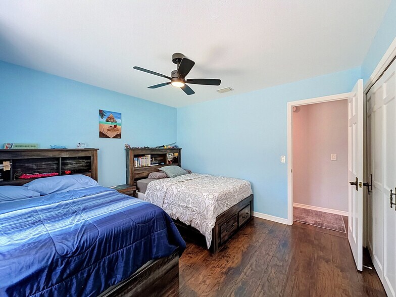 More Photos Of 26311 Willow St, Brooksville Specialty For Sale