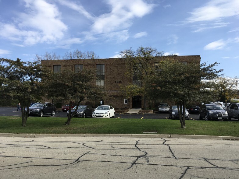 More Photos Of 6825 Hobson Valley Dr, Woodridge Medical For Sale
