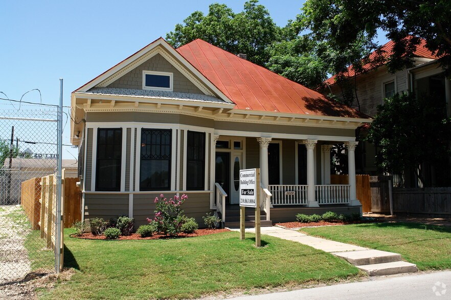 Primary Photo Of 2019 N Alamo St, San Antonio Office For Lease
