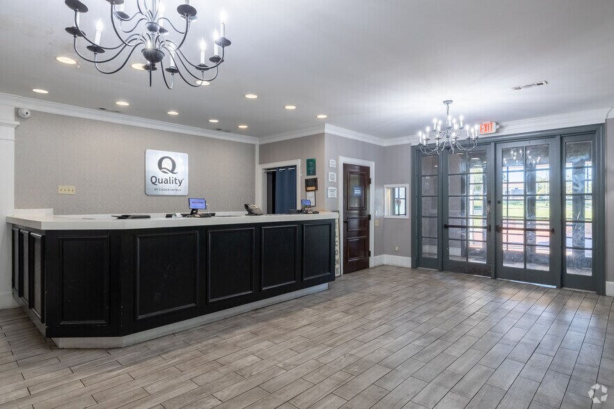 More Photos Of 8929 Old Number Six Hwy, Santee Hotel For Sale