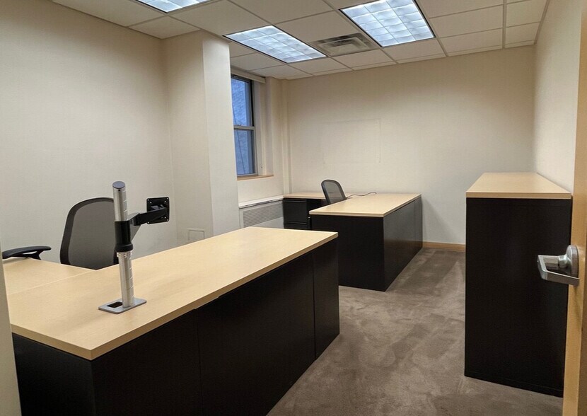 More Photos Of 104-110 E 40th St, New York Medical For Sale