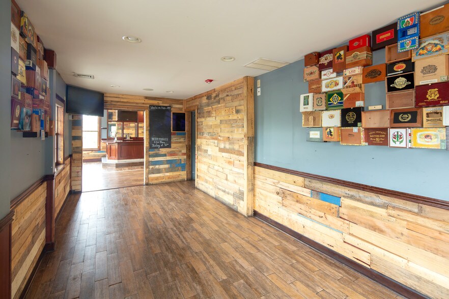 More Photos Of 1441 S West End Blvd, Quakertown Restaurant For Sale