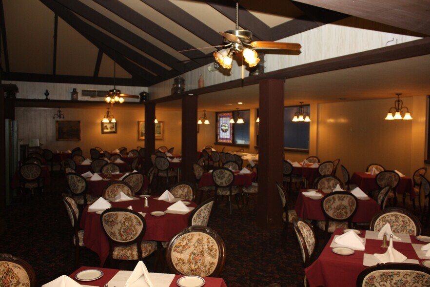 More Photos Of 3008 McHenry Ave, Modesto Restaurant For Sale
