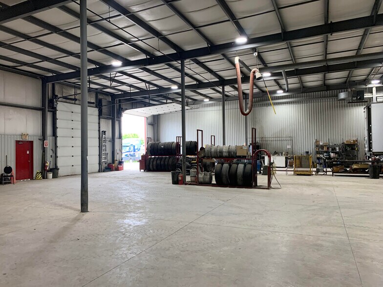 More Photos Of 775 Gillard St, Wallaceburg Industrial For Sale