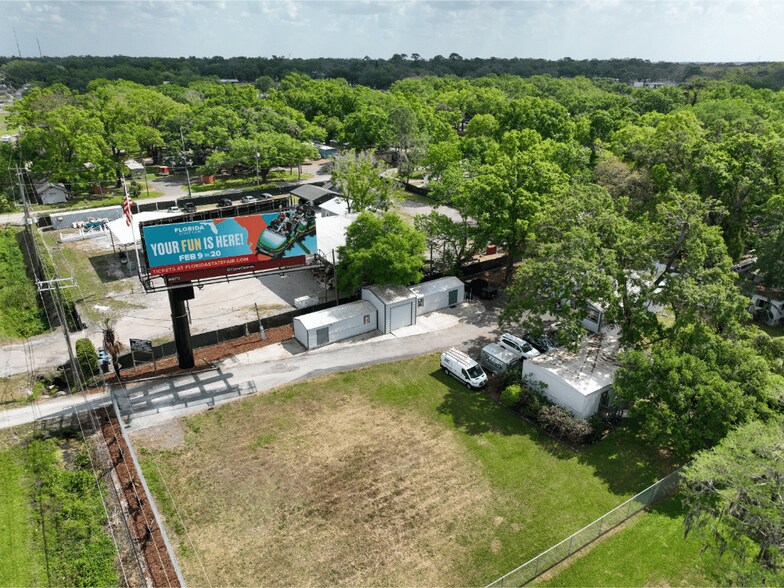 More Photos Of 5305 Garden Ln, Tampa Industrial For Sale