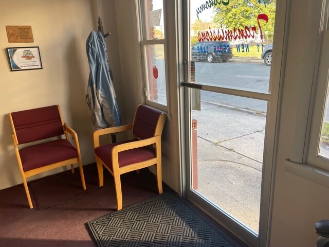 More Photos Of 15 New Cedar, Hamilton Auto Repair For Sale